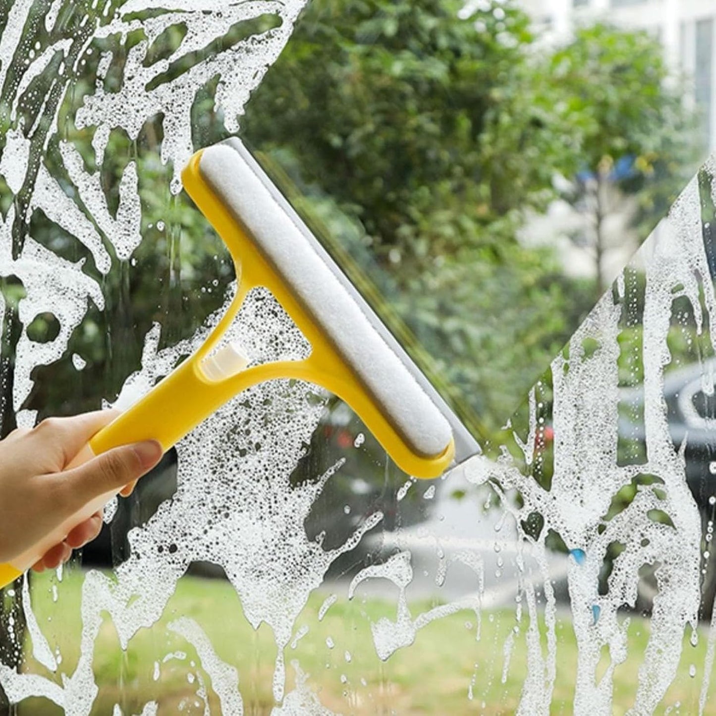 (🔥Buy 1, get 1 free)Streak-Free Window Cleaner – Spray, Wipe & Scrape in One
